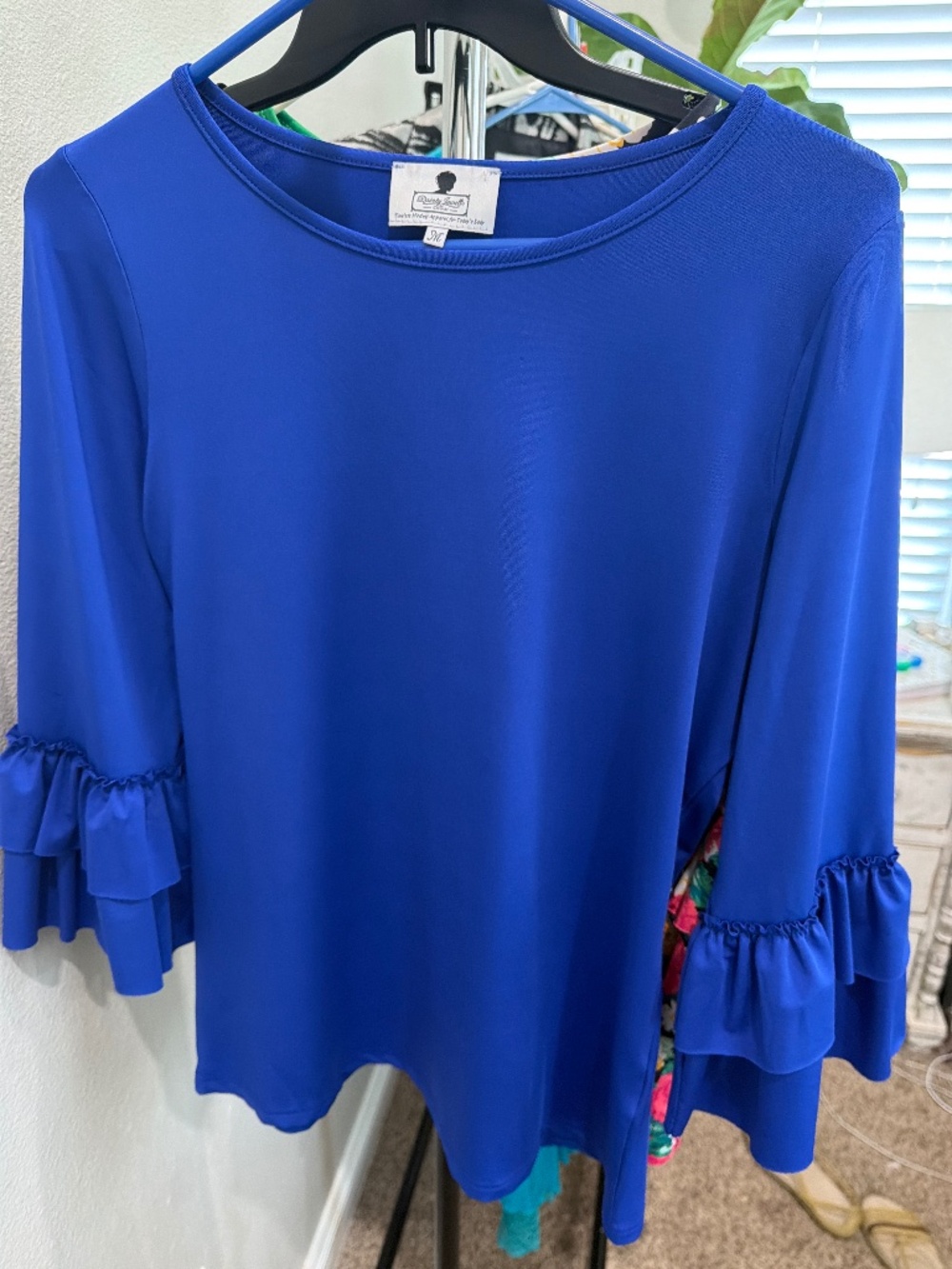 Dainty Jewells top